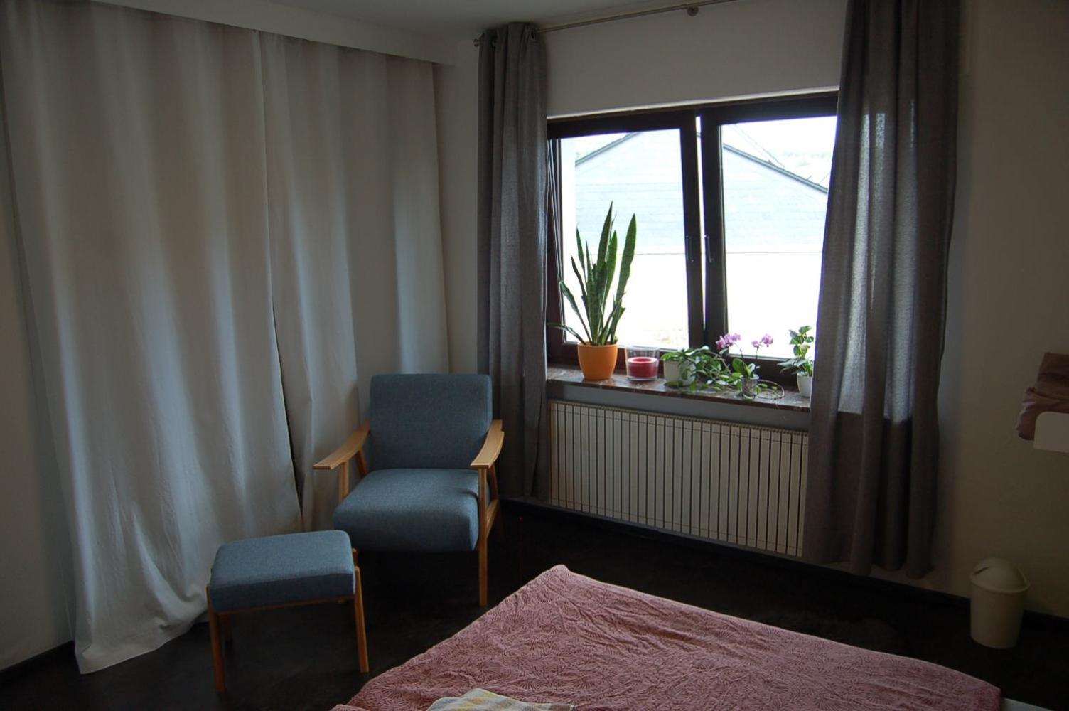 Niederburger Herberge Buitenkant foto